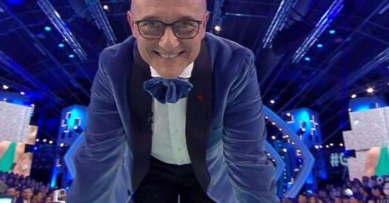 SIGNORINI | "ORIETTA BERTI NASCONDE UNA VENA DI PERFIDIA" E SU ADRIANA VOLPE… - Vimarsana News