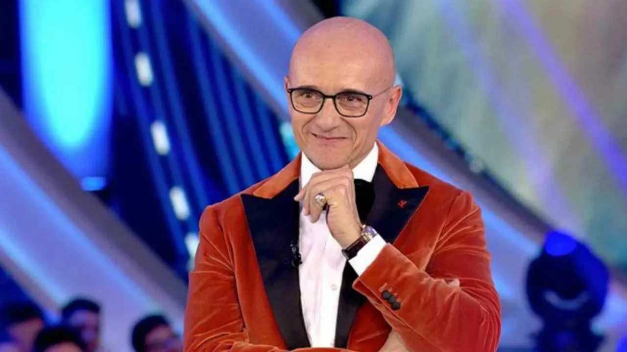 FUMATA BIANCA! CANALE 5: LA STAFFETTA TRA ZELIG E GRANDE FRATELLO VIP (ANTEPRIMA) FUMATA BIANCA! CANALE 5: LA STAFFETTA TRA ZELIG E GRANDE FRATELLO VIP (ANTEPRIMA)