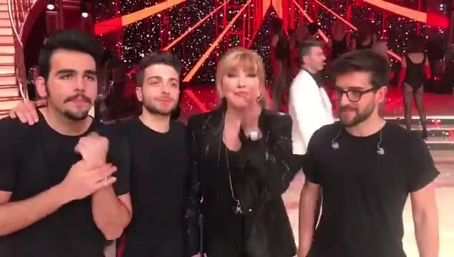 IL SABATO DI CANALE 5: STOP GF, ARRIVA IL VOLO CONTRO BALLANDO CON LE STELLE