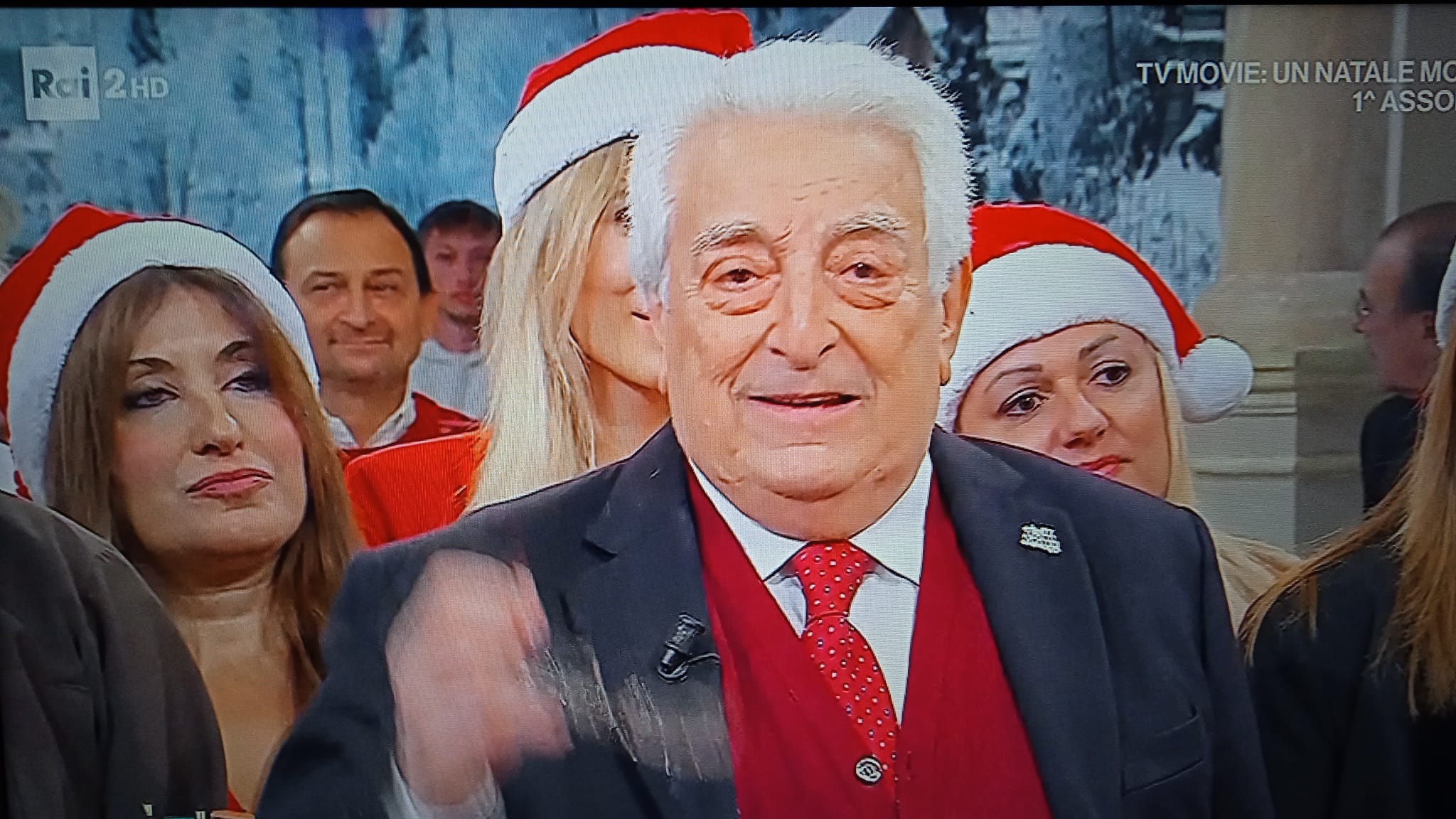 MICHELE GUARDÌ A BUBINO: “BUON NATALE E UN ANNO PIENO DI BELLE COSE PER TUTTI VOI”