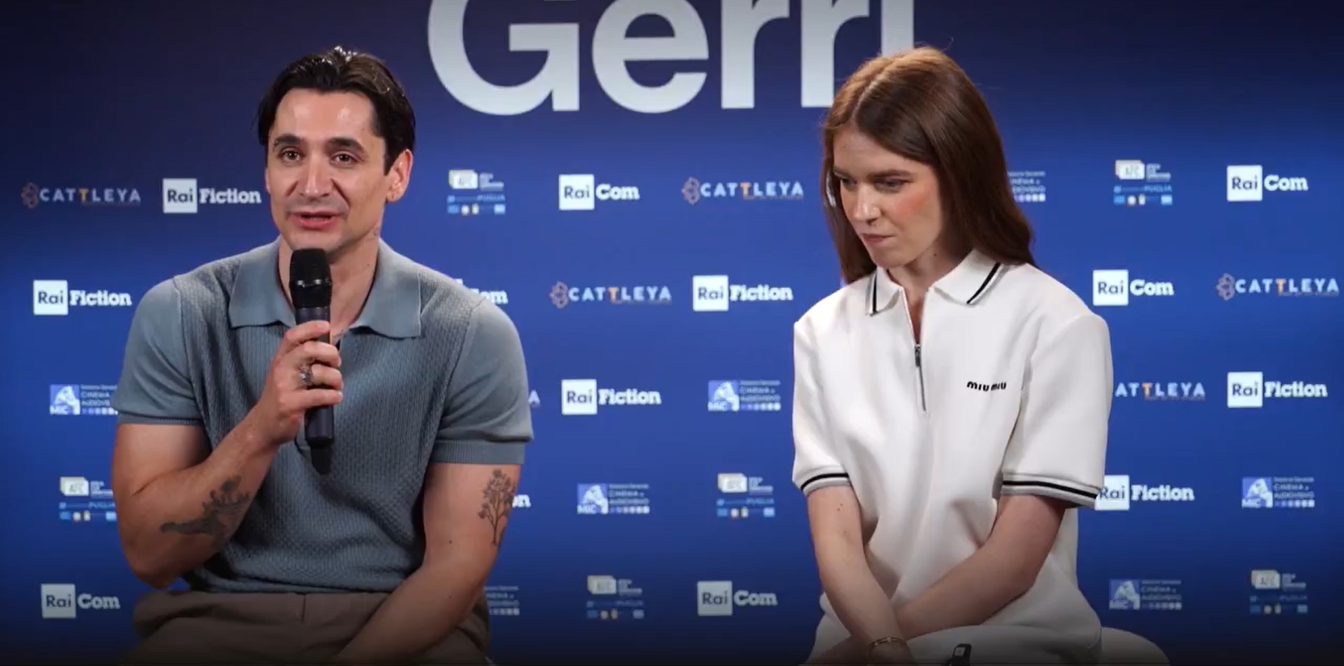 GERRI, IL POLIZIOTTO ROM DI RAI1 CHE PERCULA SALVINI: “ENTREREMO IN CASA MA NO FURTI” GERRI, IL POLIZIOTTO ROM DI RAI1 CHE PERCULA SALVINI: “ENTREREMO IN CASA MA NO FURTI”