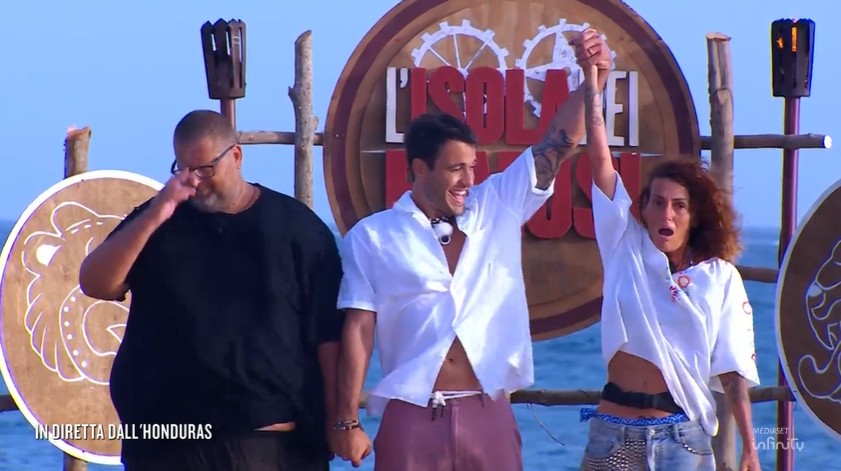ASCOLTI TV 2 LUGLIO 2025: LA FINALE DELL’ISOLA DEI FAMOSI, L’AMORE A DOMICILIO, CHI L’HA VISTO, LIKE A STAR