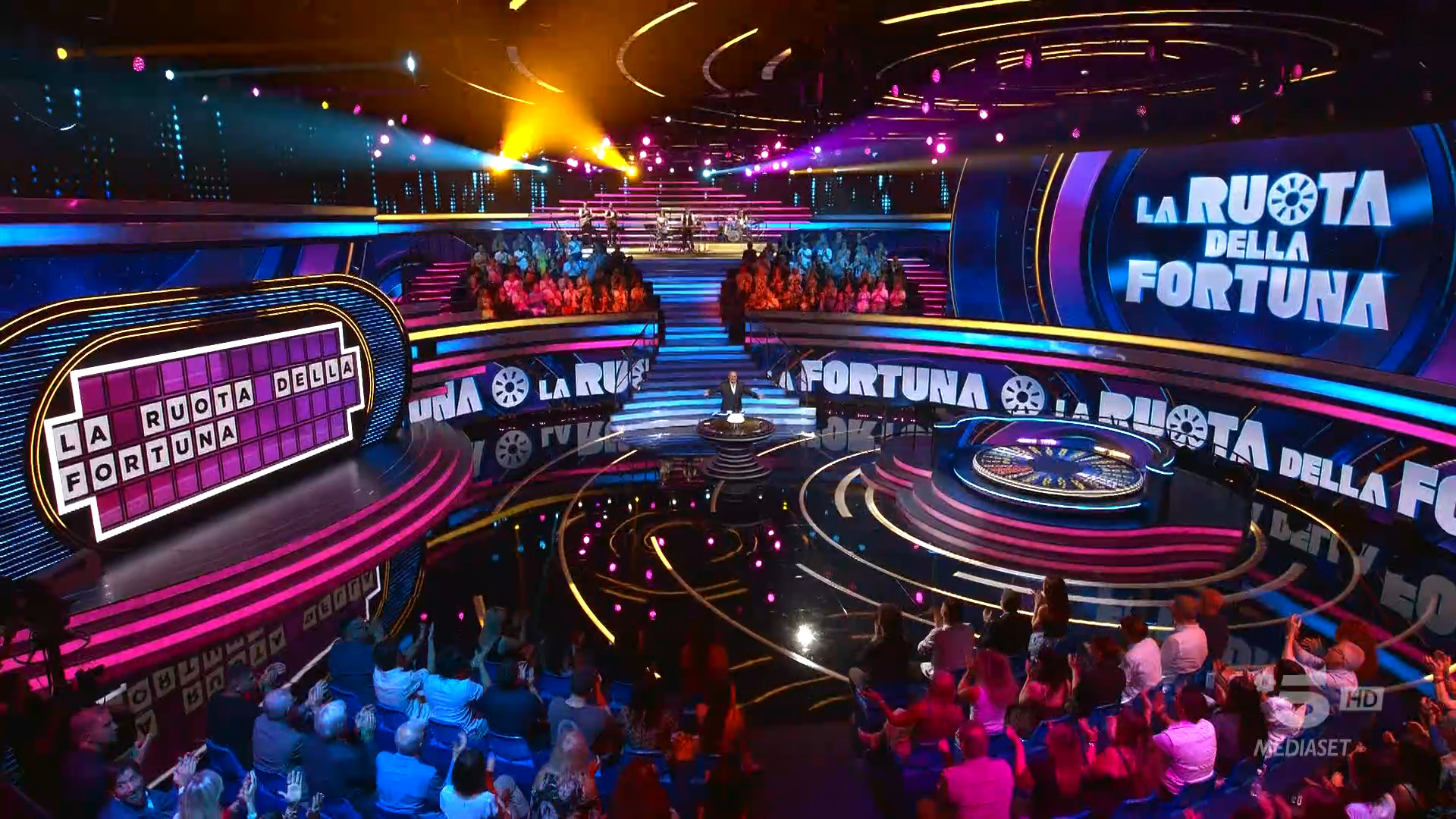 ASCOLTI TV 14 LUGLIO 2025: LA SUPER SFIDA TRA LA RUOTA DELLA FORTUNA E LE TECHE, POI BATTITI LIVE E NOOS ASCOLTI TV 14 LUGLIO 2025: LA SUPER SFIDA TRA LA RUOTA DELLA FORTUNA E LE TECHE, POI BATTITI LIVE E NOOS