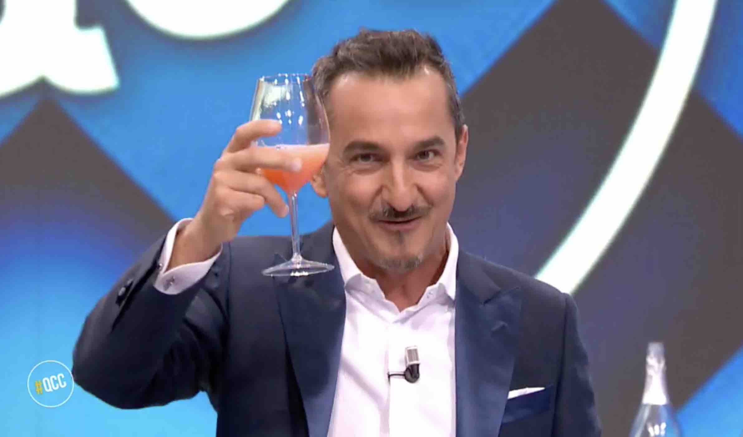 COLPO DI SCENA! NICOLA SAVINO NUOVO VOLTO DI RAI1 CON DUE SHOW DI PRIM’ORDINE COLPO DI SCENA! NICOLA SAVINO NUOVO VOLTO DI RAI1 CON DUE SHOW DI PRIM’ORDINE