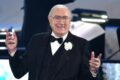 STASERA PIPPO BAUDO: TUTTI I VOLTI DEL CONDUTTORE CHE HA FATTO LA STORIA DELLA TV