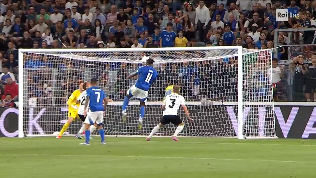 ascolti tv 5 settembre 2025 la goleada di italia estonia la ruota della fortuna e poi tradimento