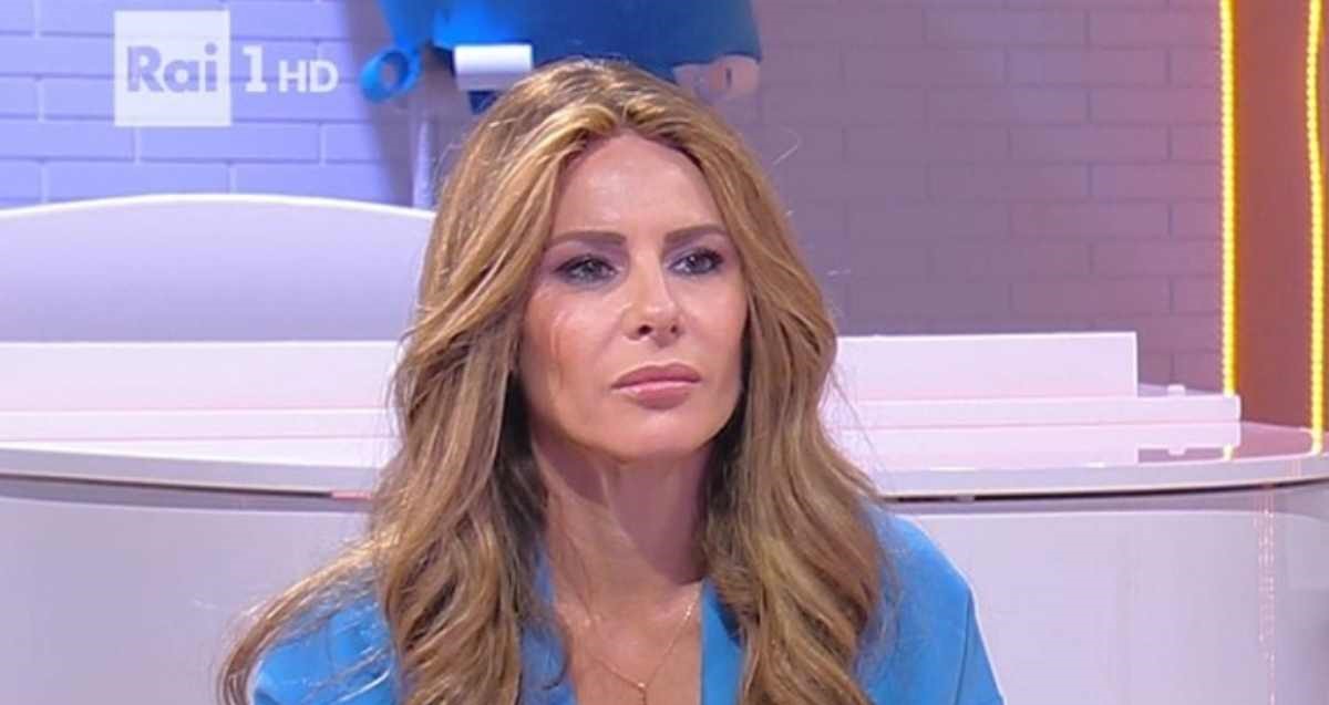 RAI1 E QUEL TALK ATROCE: “COME SI RICONOSCE IL GAY? HO I RADAR, BASTA UN GESTO”