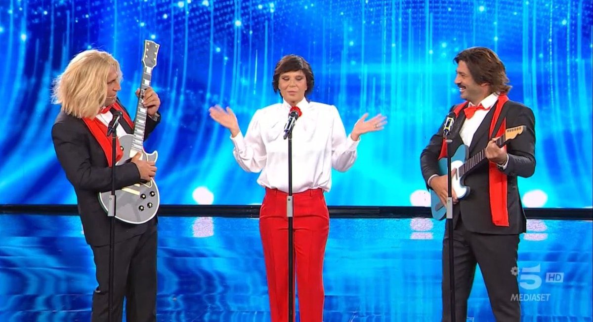 TU SI QUE VALES, OTTAVA PUNTATA: 5 SUPER VIP NEGLI SPECIALI DUETTI DEL SABATO SERA