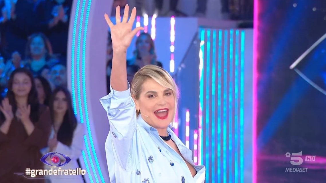 CANALE 5: GRANDE FRATELLO RADDOPPIA. L’ANNUNCIO UFFICIALE DI SIMONA VENTURA
