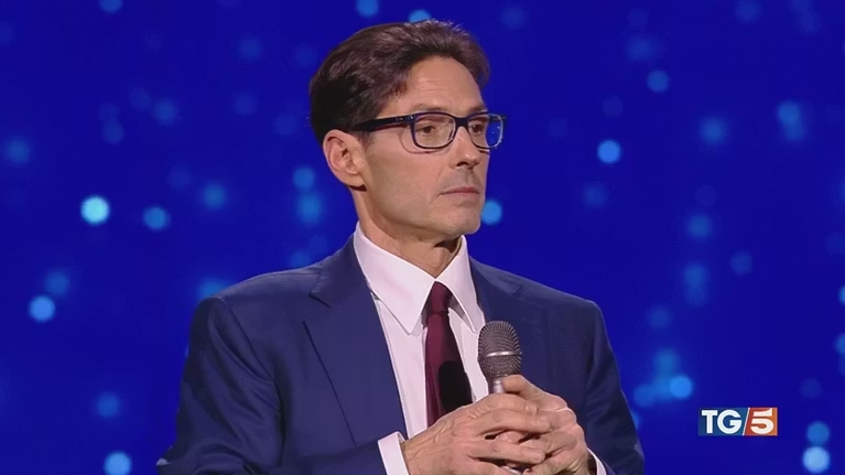canale 5 in perdita per battere rai1 scoppia il caso delle pubblicit192 sparite