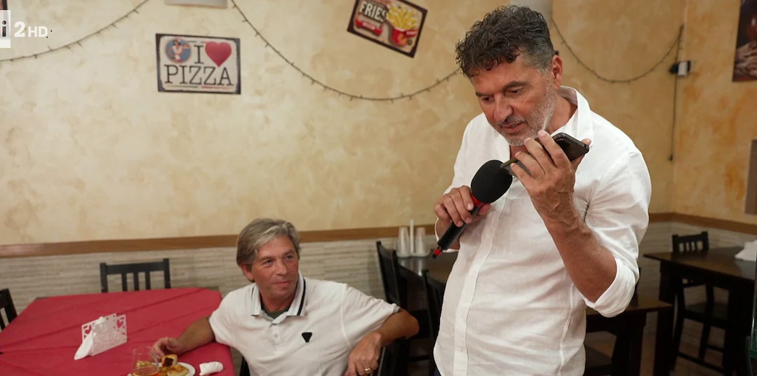 LO SPAESATO TORNA SU RAI2: I NUOVI STIMOLI DI TEO MAMMUCARI IN GIRO PER L’ITALIA