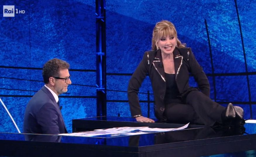 che tempo che fa fabio fazio accoglie milly carlucci tutti gli ospiti del 12 ottobre