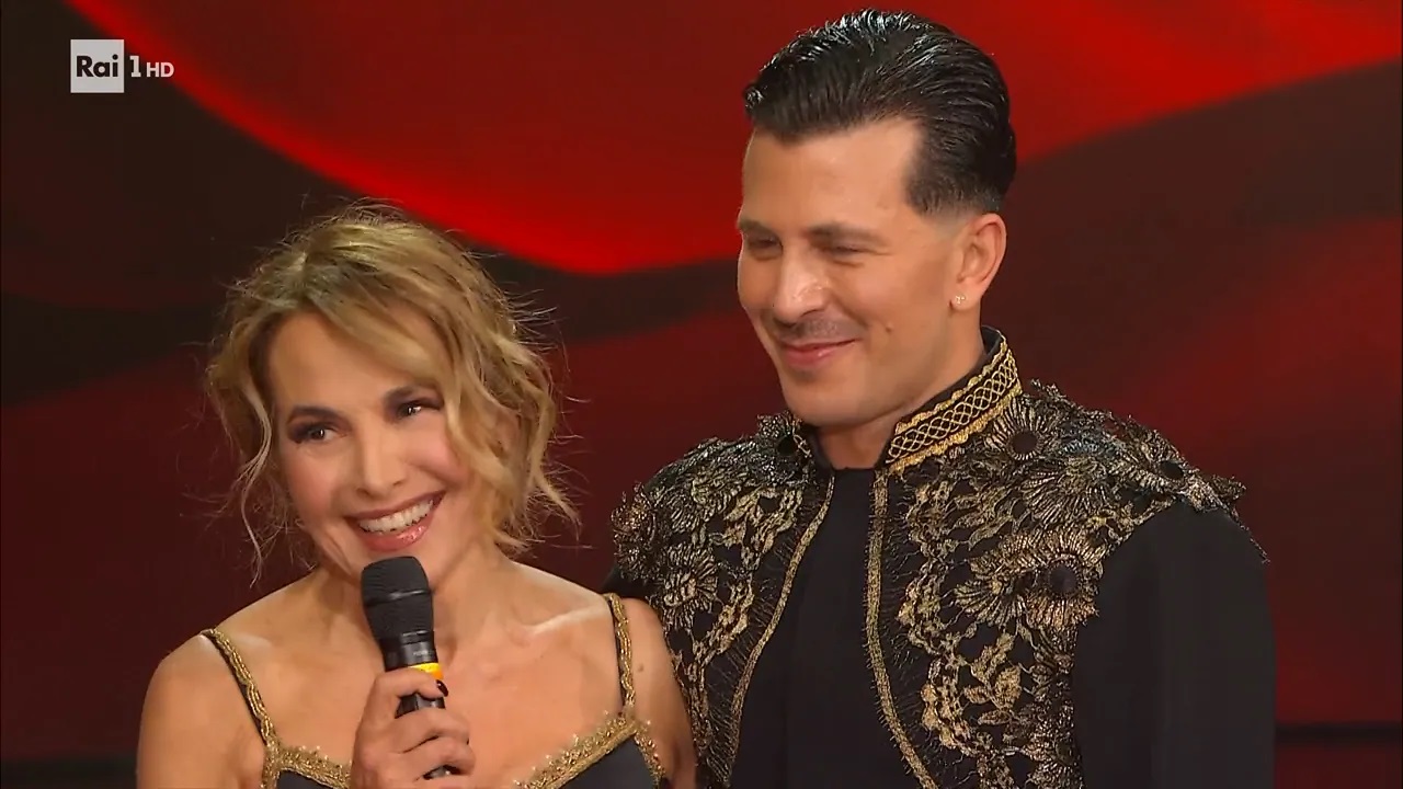 BARBARA D’URSO ROMPE IL SILENZIO SULLO SHOW DI RAI1 E VEDE LA FINALE DI BALLANDO