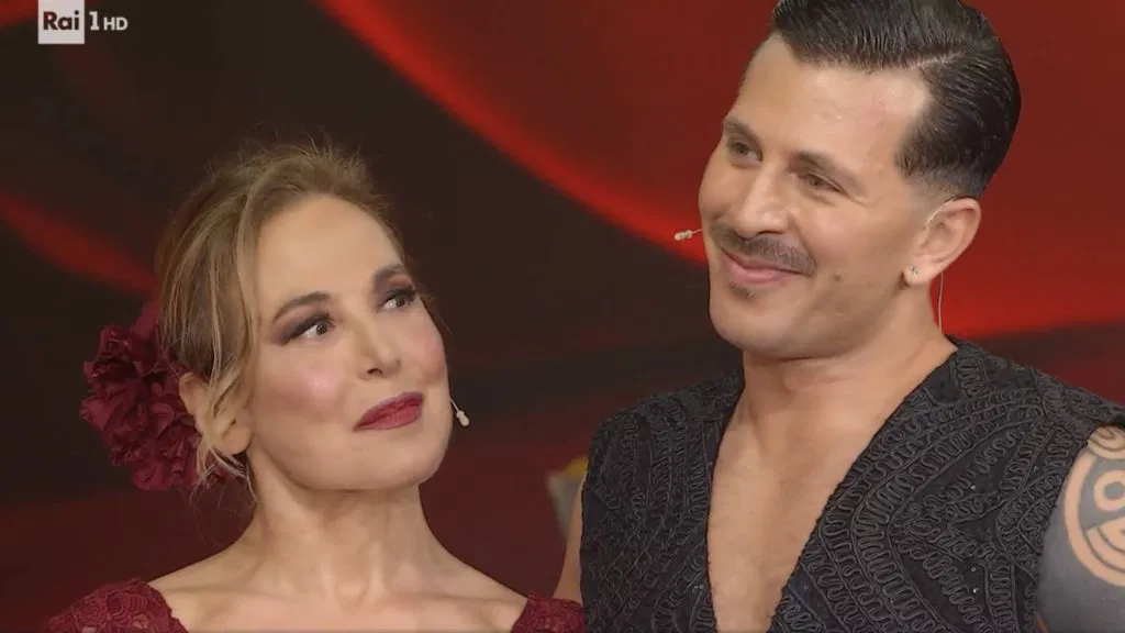 BOOM! BARBARA D’URSO VOLA AL 30%, BATTE CANALE 5 E SI PRENDE IL CUORE DI RAI1 BOOM! BARBARA D’URSO VOLA AL 30%, BATTE CANALE 5 E SI PRENDE IL CUORE DI RAI1