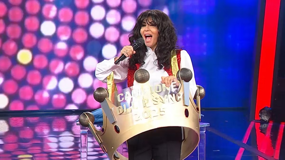 ASCOLTI TV 6 DICEMBRE 2025: LA FINALE DI TU SI QUE VALES, BALLANDO CON LE STELLE ASCOLTI TV 6 DICEMBRE 2025: LA FINALE DI TU SI QUE VALES, BALLANDO CON LE STELLE