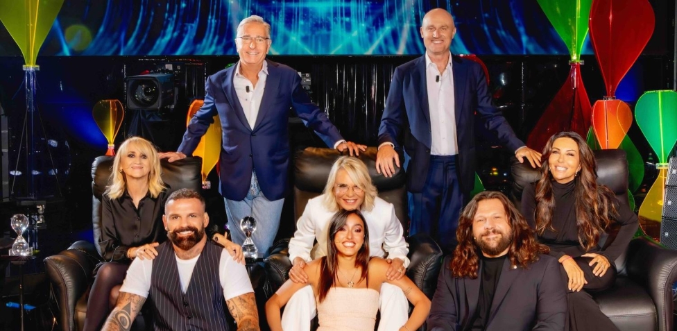 tu si que vales la finale in diretta su canale 5 esibizioni e vip della serata