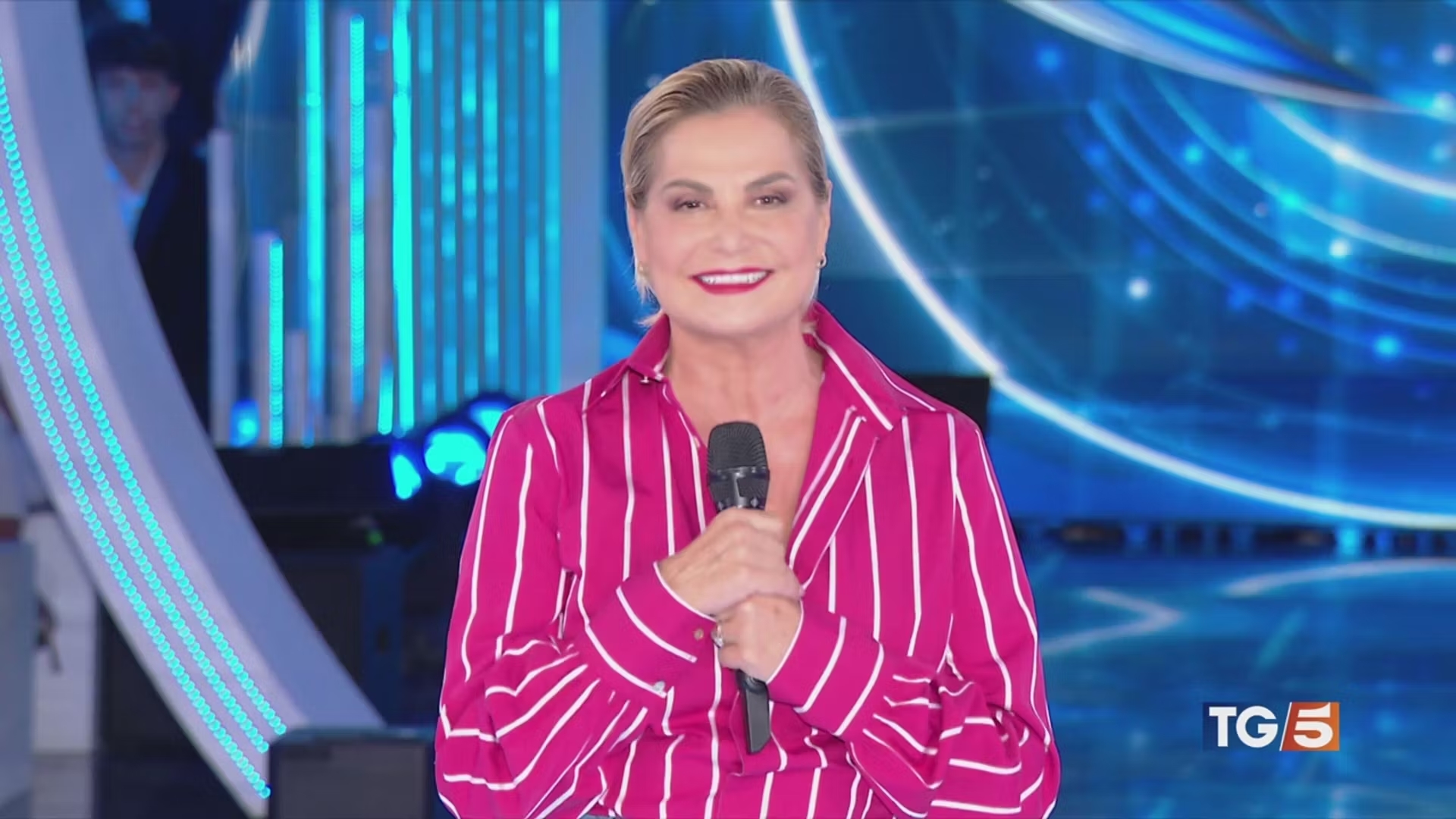 CHOC! GRANDE FRATELLO RADDOPPIA: CANALE 5 PREMIA IL REALITY DI SIMONA VENTURA CHOC! GRANDE FRATELLO RADDOPPIA: CANALE 5 PREMIA IL REALITY DI SIMONA VENTURA