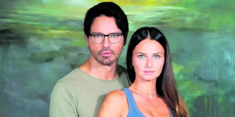 COLPA DEI SENSI SU CANALE 5: “DURANTE LA RECITAZIONE MI VENGONO I BRIVIDI” COLPA DEI SENSI SU CANALE 5: “DURANTE LA RECITAZIONE MI VENGONO I BRIVIDI”