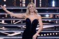 SUPER KARAOKE SU CANALE 5 CON HUNZIKER E UN CAST DI OTTO GRANDI CANTANTI
