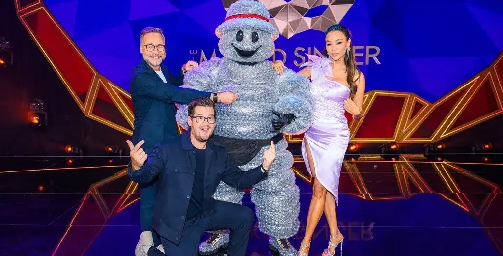 mediaset rilancia il cantante mascherato in germania su canale 5 nel 2027 da Bubinoblog.altervista.org mediaset rilancia il cantante mascherato in germania su canale 5 nel 2027