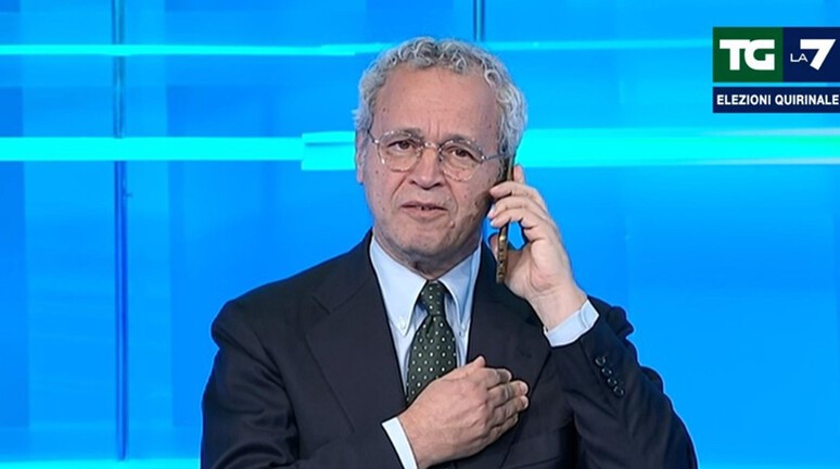 mentana lascia la7 ufficio svuotato dove va e chi prende il suo posto da Bubinoblog.altervista.org mentana lascia la7 ufficio svuotato dove va e chi prende il suo posto