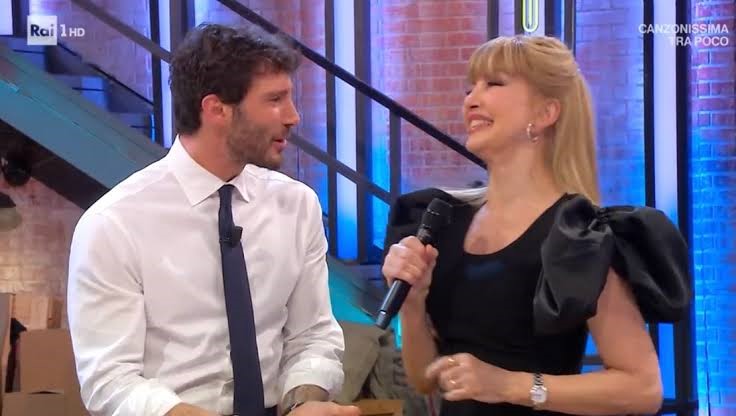rai1 fa vedere i sorci verdi a canale 5 la crisi inventata porta benissimo da Bubinoblog.altervista.org rai1 fa vedere i sorci verdi a canale 5 la crisi inventata porta benissimo